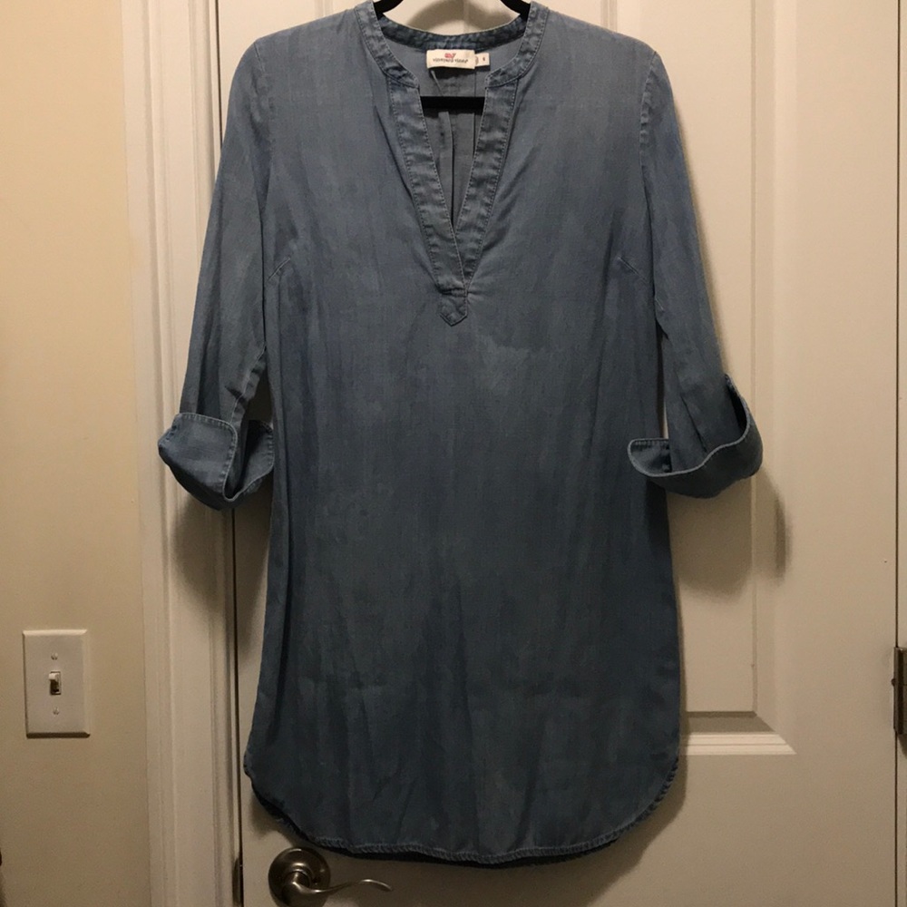Vineyard Vines chambray dress
